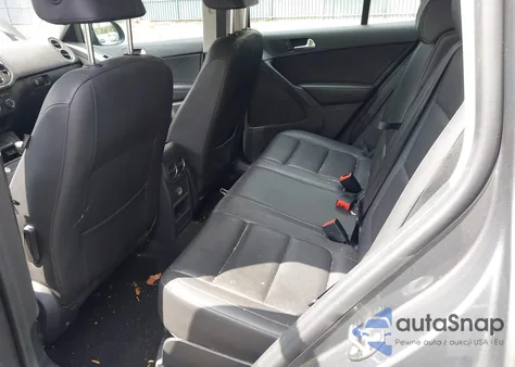 2016 Volkswagen Tiguan R-Line/S/Se/Sel from USA, damaged, VIN WVGBV7AX7GW585158